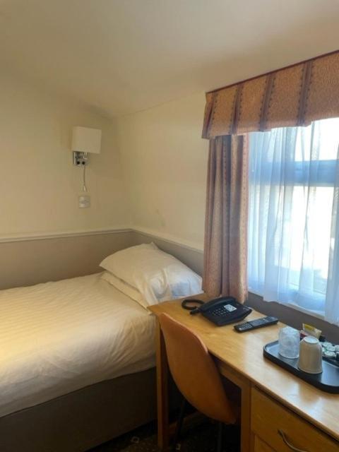 Hyde Park Radnor Hotel B&B London Exterior photo